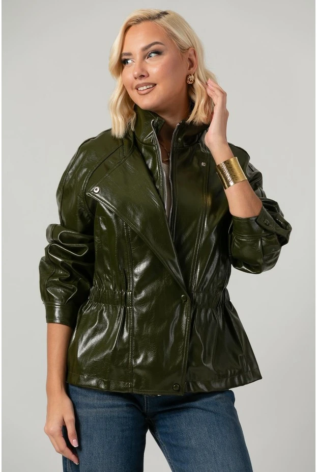 Leather jacket vinyl με σούρες στη μέση λαδί