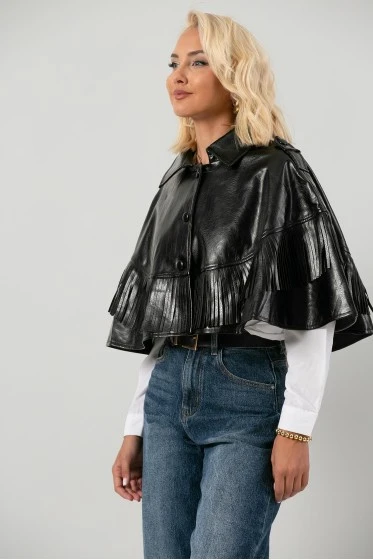 Leather κάπα με κρόσια καφέ