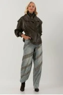 Leather jacket με σφηγκοφωλία στη μέση καφέ