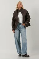 Leather jacket με σφηγκοφωλία στη μέση μπορντό
