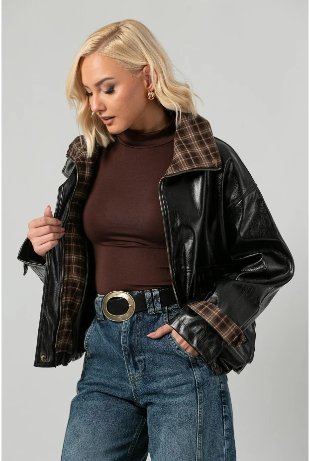 Leather jacket vinyl με καρό λεπτομέρειες και λάστιχο στη μέση μαύρο
