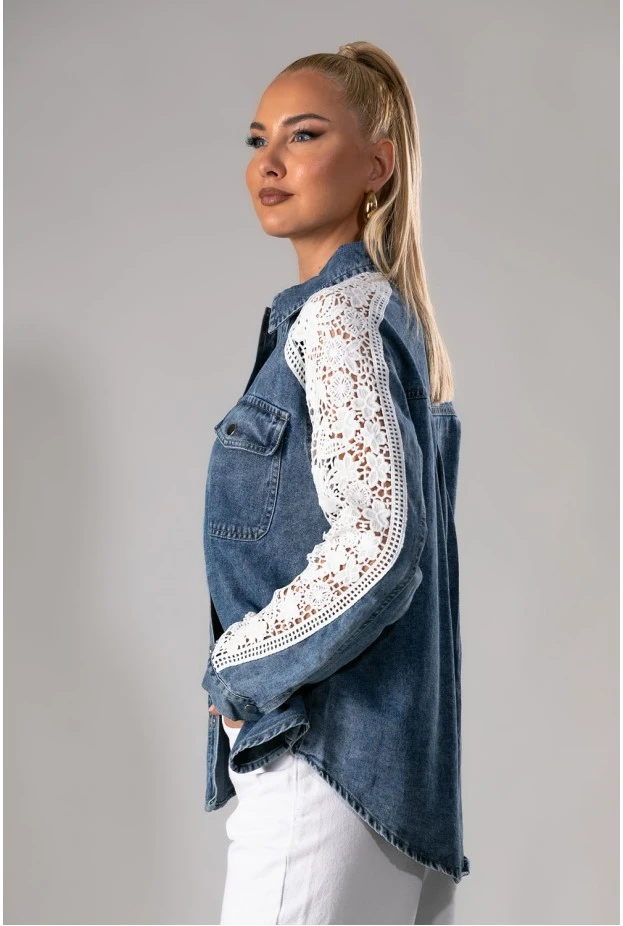 Jean jacket με κέντημα στα μανίκια μπλε