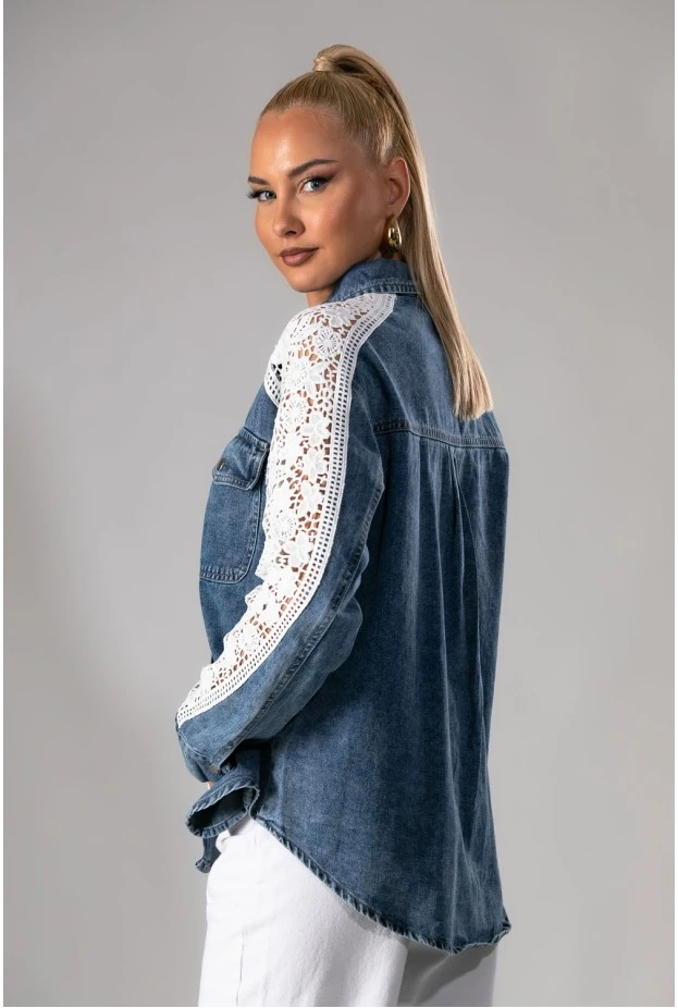 Jean jacket με κέντημα στα μανίκια μπλε