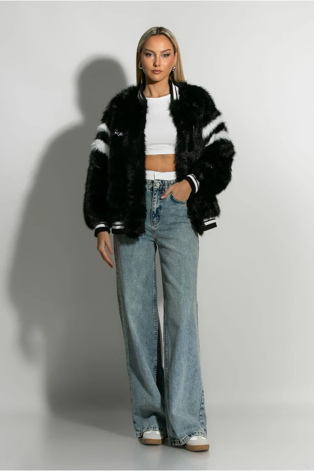 Oversized γούνινο τζάκετ με ρίγες μαύρο Oversized γούνινο τζάκετ με ρίγες μαύρο