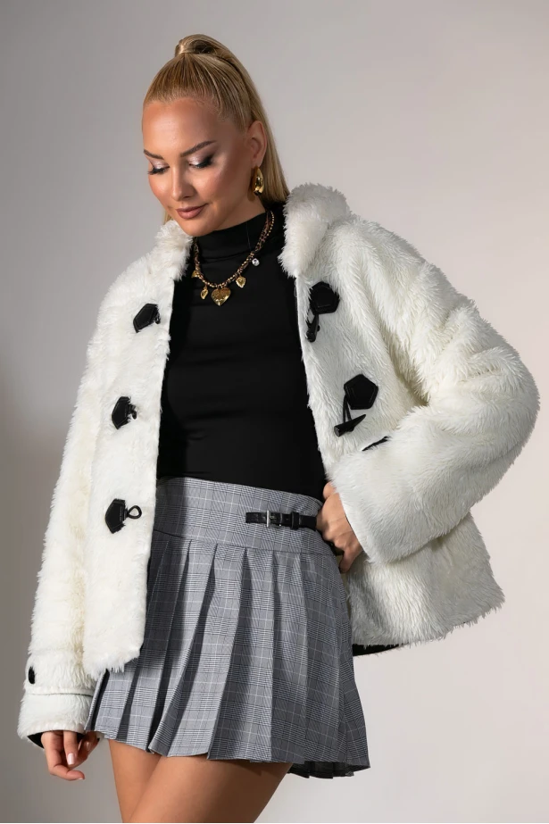 Jacket απο συνθετική γούνα και κουκούλα λευκό