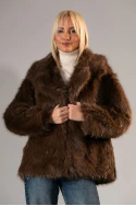Γούνινο jacket με ιριδίζουσες λεπτομέρειες καφέ