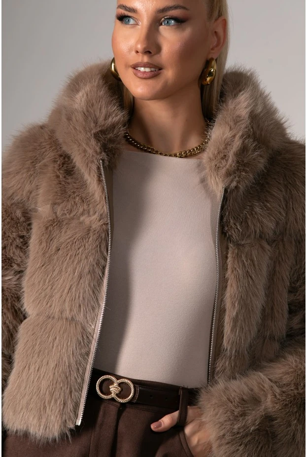 Γούνινο cropped jacket με κουκούλα πούρο