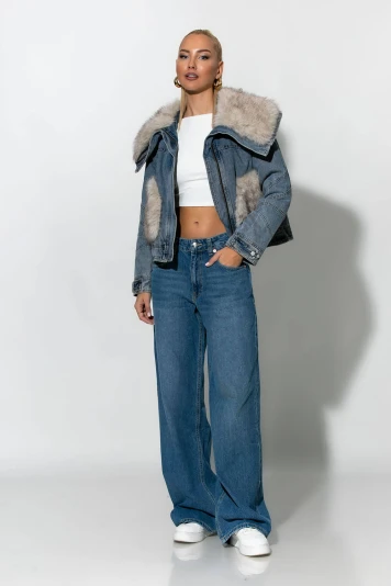 Jean jacket με μεγάλο γιακά και γούνινες λεπτομέρειες μπλε
