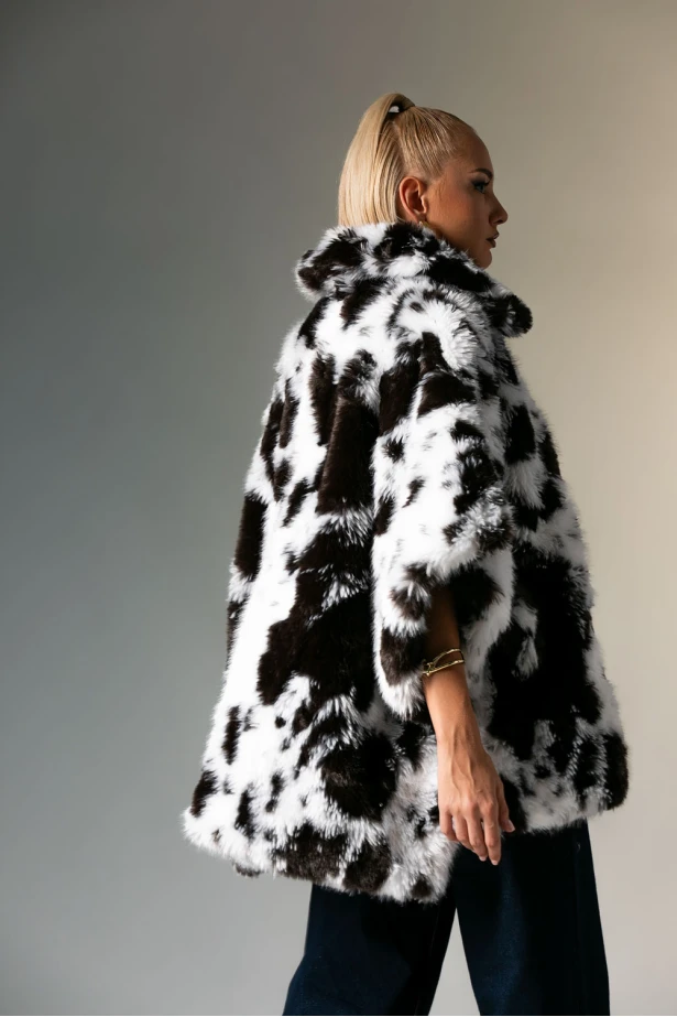 Γούνινη κάπα cow print καφέ Γούνινη κάπα cow print καφέ