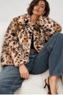 Γούνινο τζάκετ animal print με γιακά μπεζ