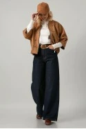 Jacket bomber σουέντ με χρυσές λεπτομέρειες και τρουακάρ μανίκια ταμπά