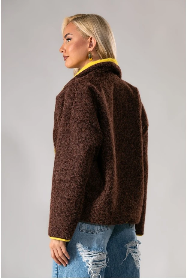 Jacket μπουκλέ με κίτρινες λεπτομέρειες καφέ
