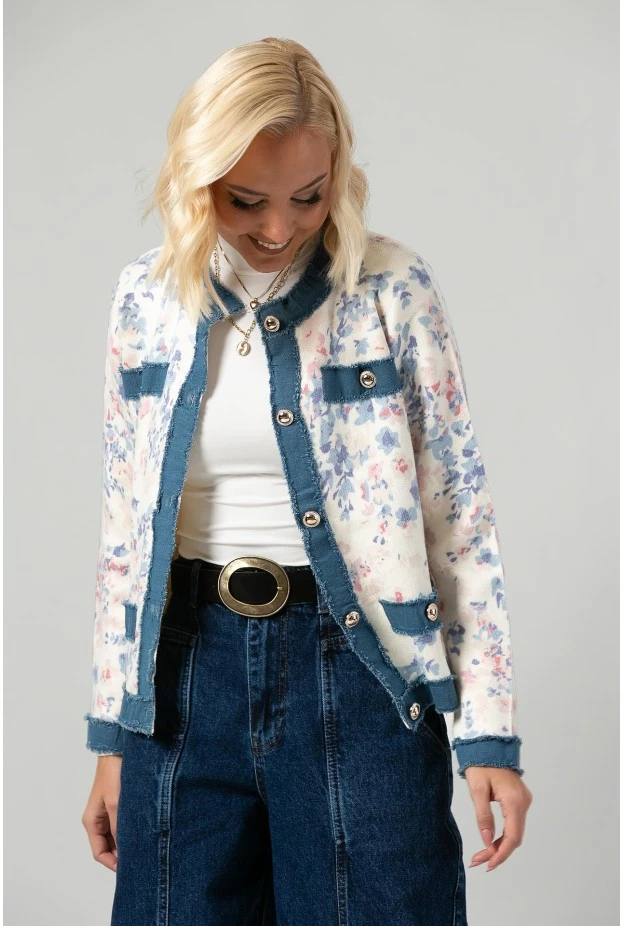 Πλεκτή ζακέτα floral με τζιν λεπτομέρειες λευκό