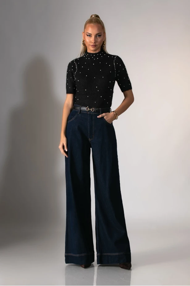 Πλεκτή κοντομάνικη μπλούζα με ψηλό λαιμό και πέρλες μαύρο