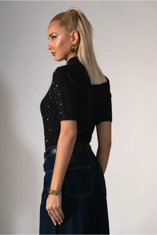 Πλεκτή κοντομάνικη μπλούζα με ψηλό λαιμό και πέρλες μαύρο