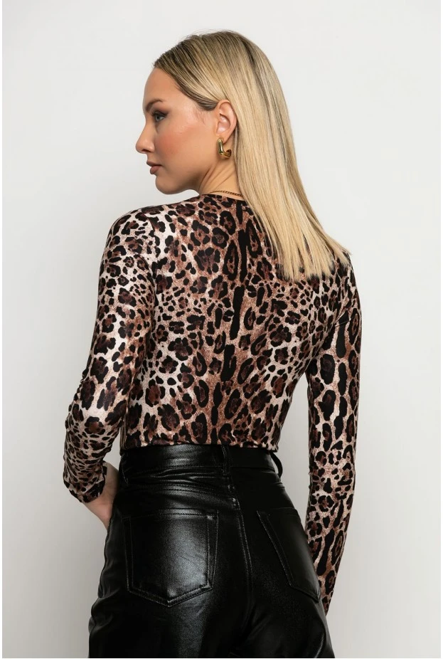 Μπλούζα leopard print με στρογγυλή λαιμόκοψη μπεζ