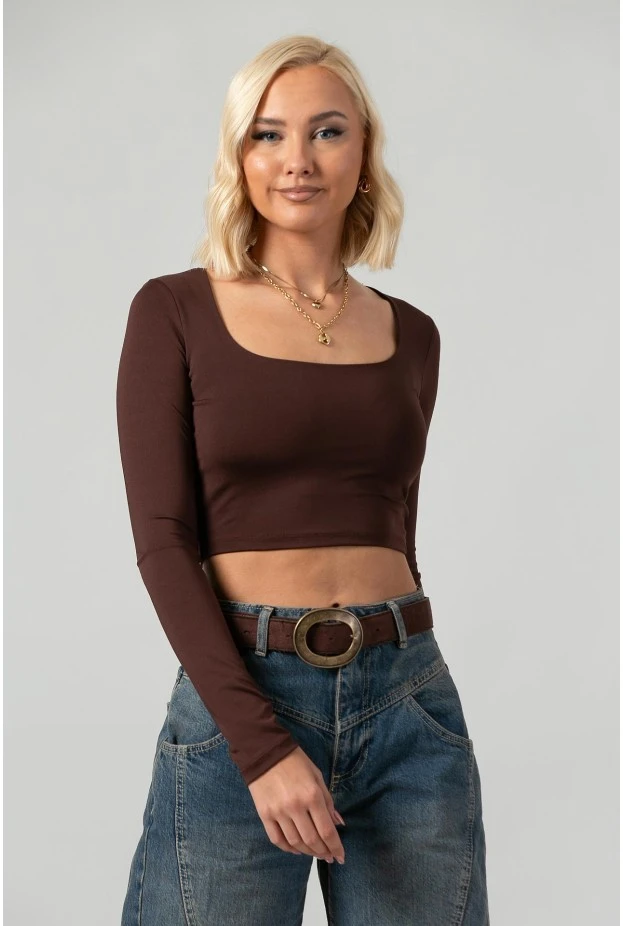 Crop top με τετράγωνη λαιμόκοψη και thumb holes καφέ