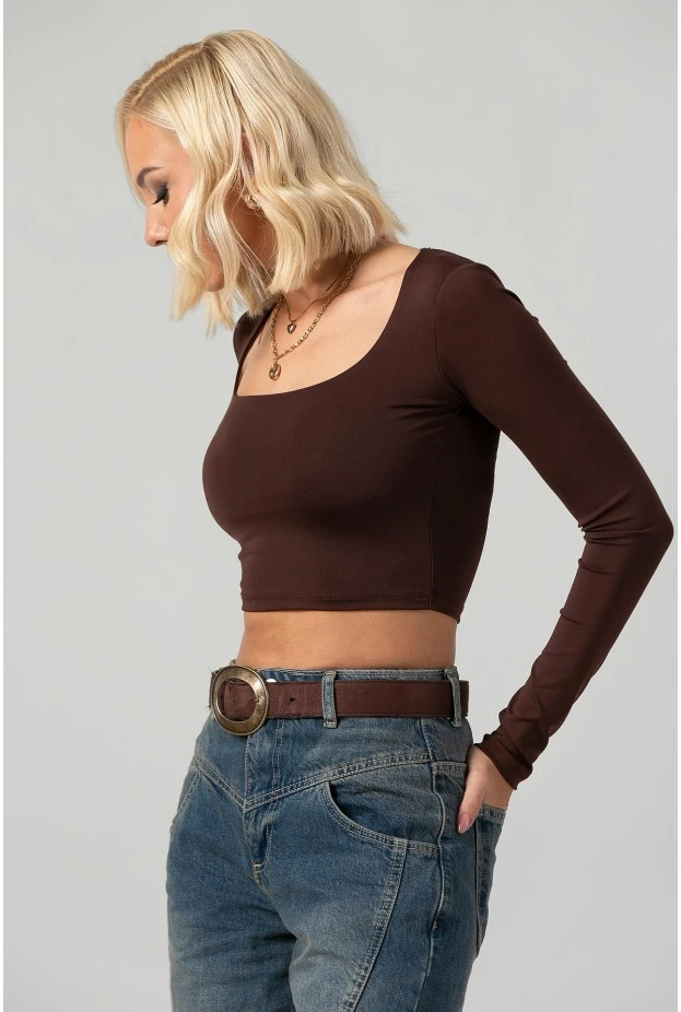 Crop top με τετράγωνη λαιμόκοψη και thumb holes καφέ