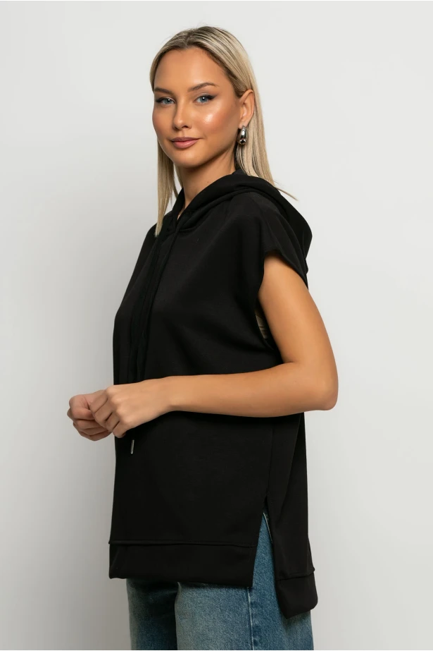 Oversized πόντσο φούτερ με άνοιγμα στο πλάι και κουκούλα μαύρο Oversized πόντσο φούτερ με άνοιγμα στο πλάι και κουκούλα μαύρο