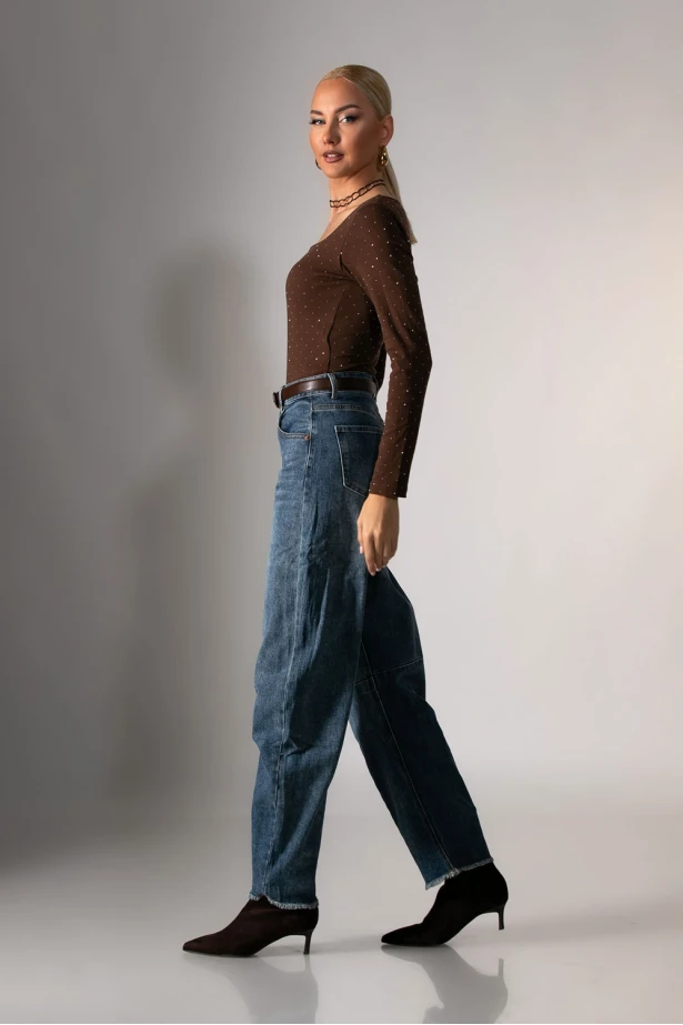 Jean barrel με σχέδια ραφές και ξέφτια μπλε