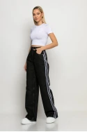 Jean wide leg με ρίγες στο πλάι μαύρο Jean wide leg με ρίγες στο πλάι μαύρο