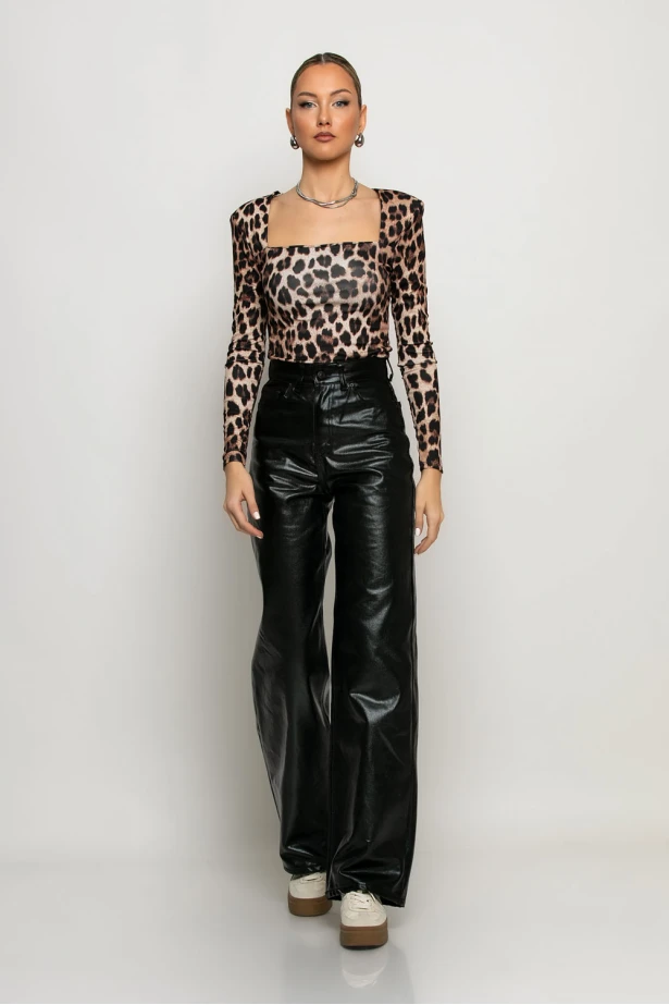 Wide leg παντελόνι δερματίνη μαύρο Wide leg παντελόνι δερματίνη μαύρο