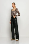 Wide leg παντελόνι δερματίνη μαύρο Wide leg παντελόνι δερματίνη μαύρο