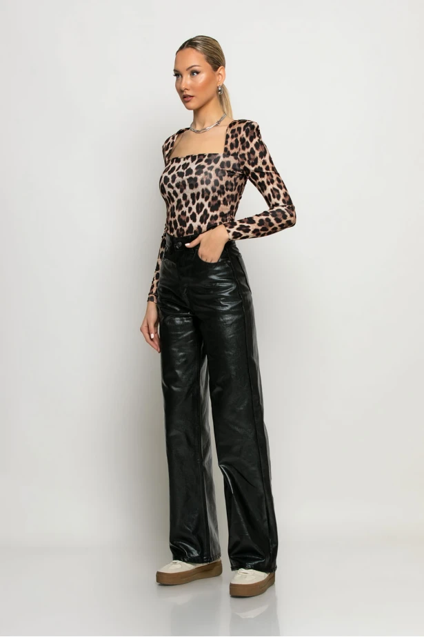 Wide leg παντελόνι δερματίνη μαύρο Wide leg παντελόνι δερματίνη μαύρο
