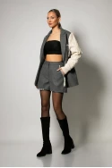 Σετ blazer μεσάτο με πλέξη στα μανίκια και σορτς γκρι