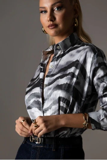 Πουκάμισο zebra print με μεταλλιζέ όψη γκρι