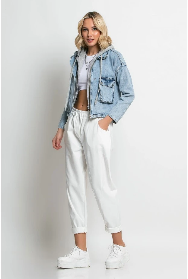 Jean jacket με μεγάλες τσέπες και κουκούλα μπλε ανοιχτό