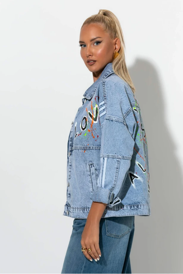 Jean jacket με ρίγες και στάμπα love is all i need μπλε 
