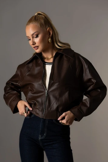 Bomber leather jacket με λάστιχο μπορντό