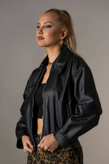 Bomber leather jacket με λάστιχο μπορντό
