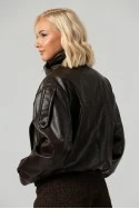 Leather jacket με ψηλό λαιμό και λάστιχο καφέ