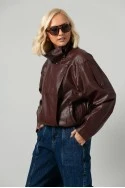 Leather jacket με ψηλό λαιμό και λάστιχο μπορντό
