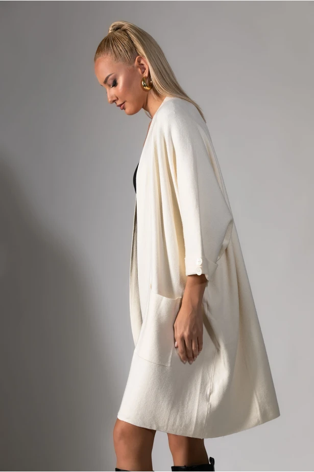 Πλεκτή ζακέτα με τσέπες μπεζ