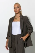 Σετ ριγέ παντελόνα και blazer με βάτες καφέ 